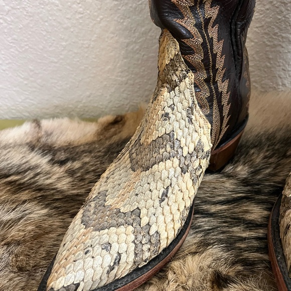 Woman’s Snakeskin Cowgirl Boots - Picture 14 of 16